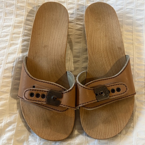 Vintage original Dr. Scholl’s wooden clogs still has original tags on them 8 - Picture 2 of 4